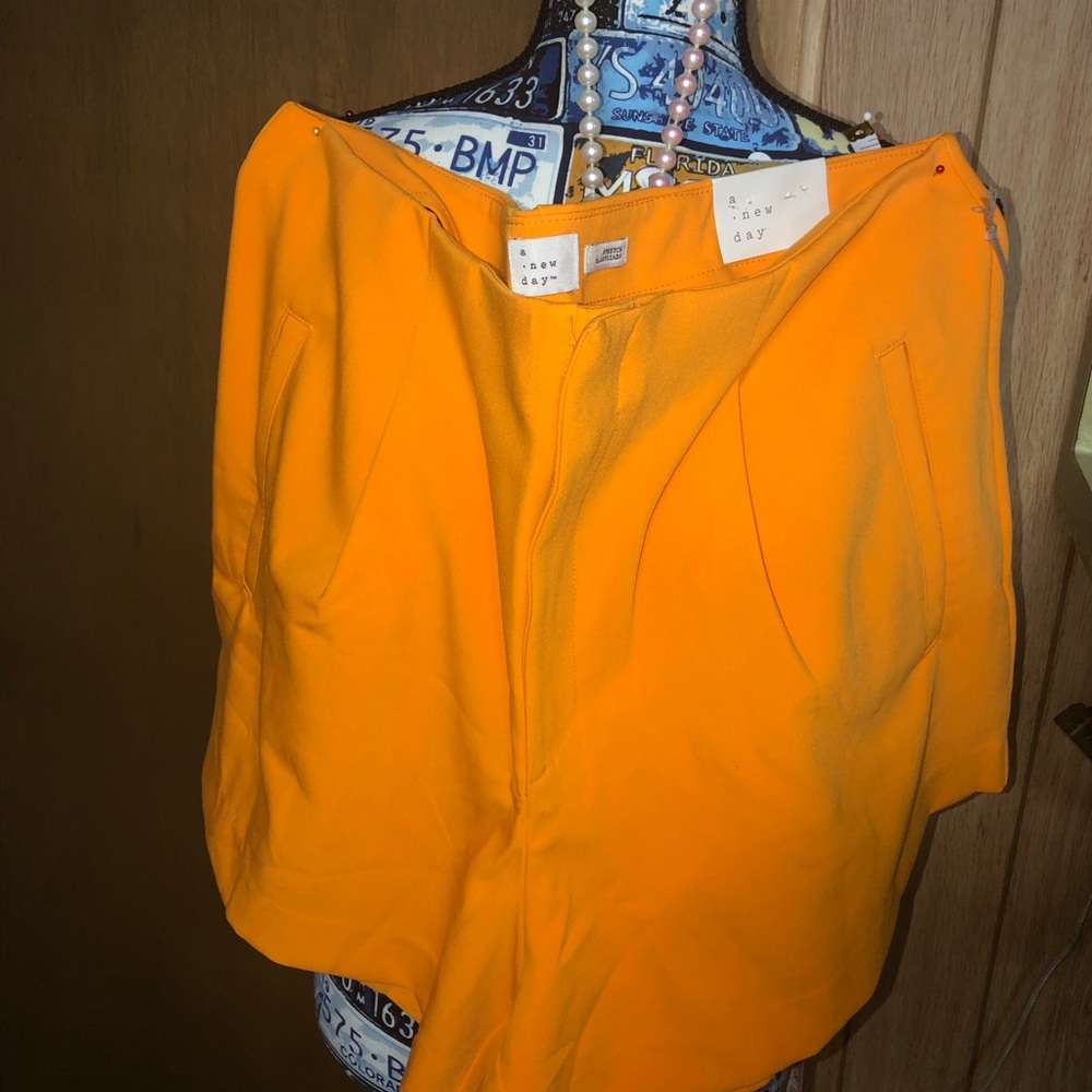 A New Day Orange shorts size 17   4” Inseam